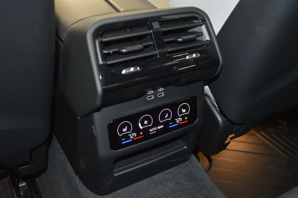 Used 2025 Gray BMW Base image 38