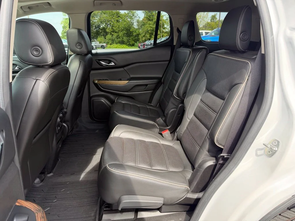 Used 2017 White GMC Denali image 19