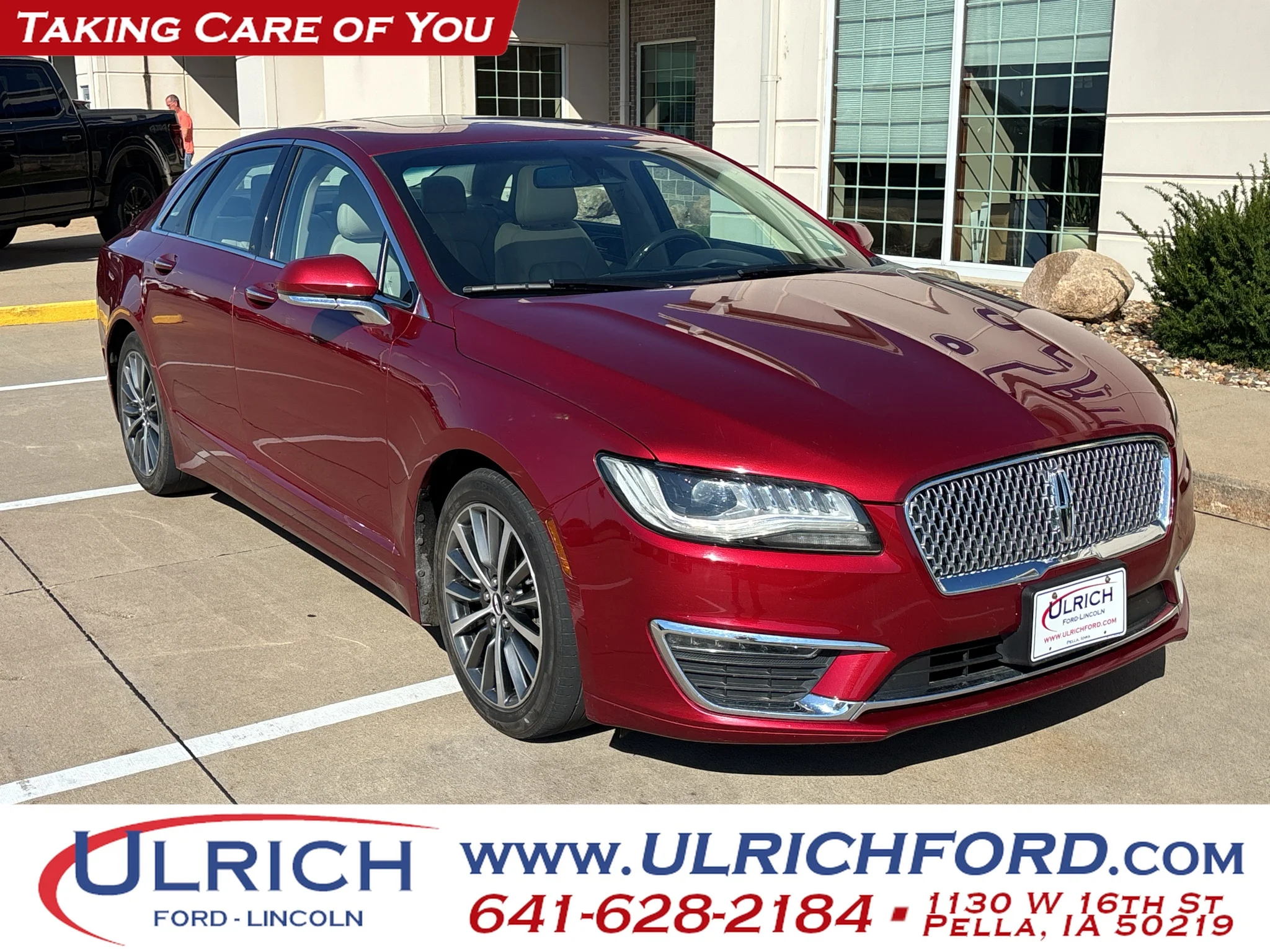Used 2017 Ruby Red Metallic Tinted Clearcoat Lincoln Select image 1