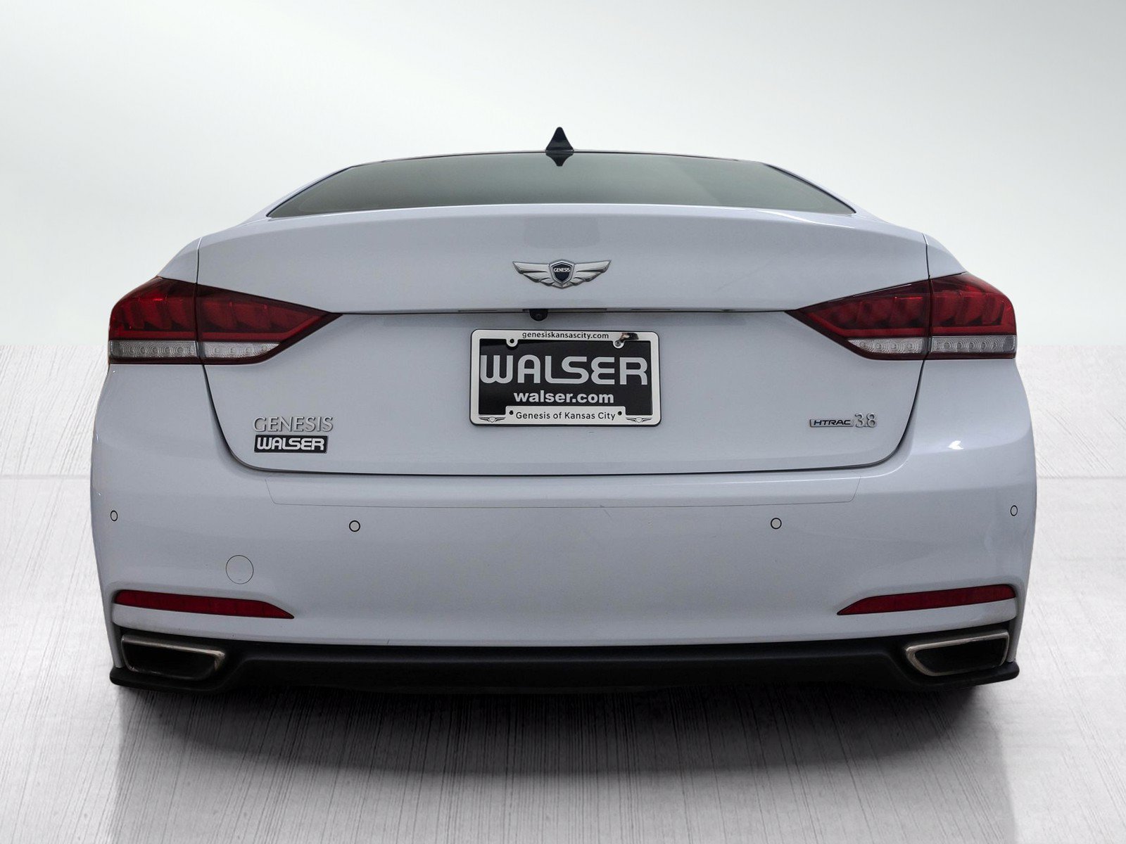 Used 2015 Casablanca White Hyundai 3.8 Ultimate image 4