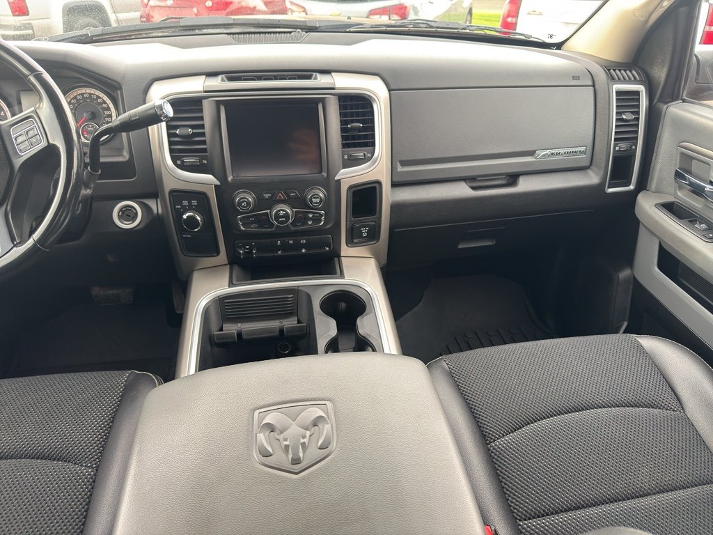 Used 2018 Delmonico Red Pearlcoat Ram Big Horn image 19