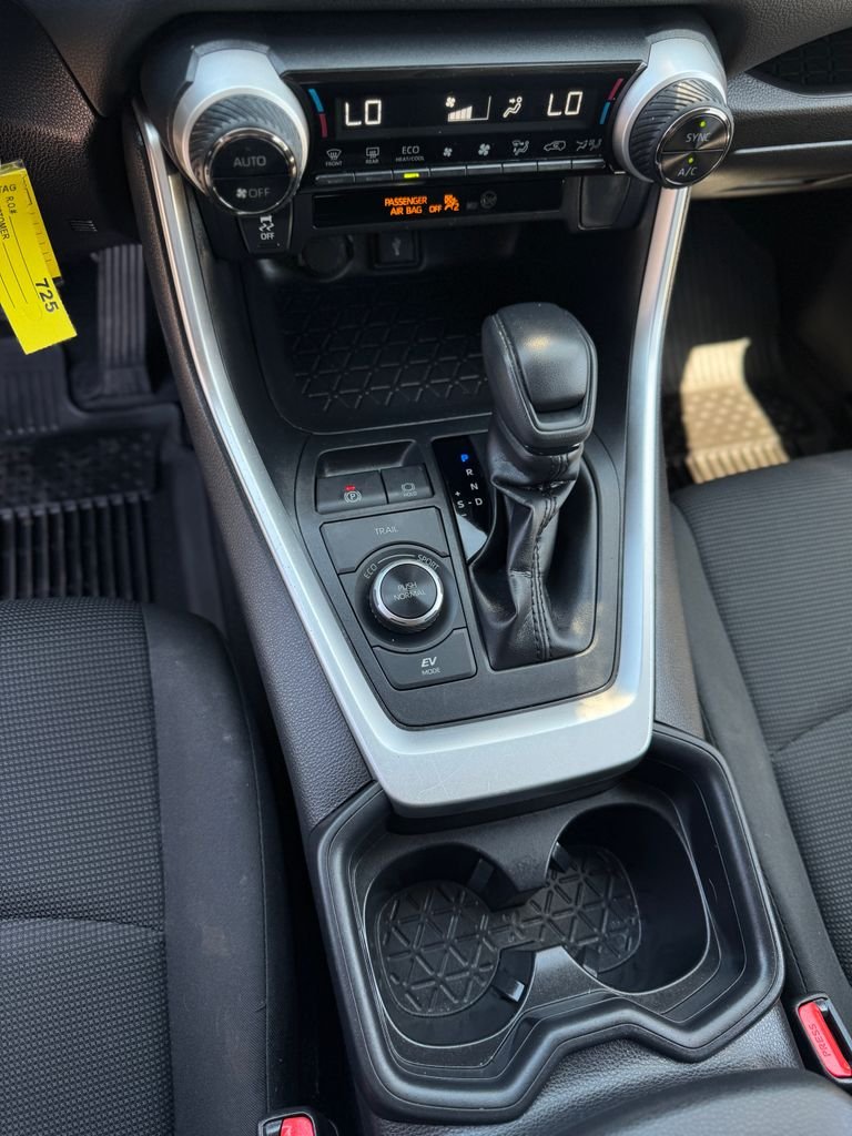 Used 2020 Magnetic Gray Metallic Toyota LE image 21