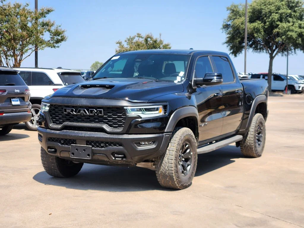 New 2026 Diamond Black Crystal Pearl-Coat Exterior Paint RAM RHO image 2