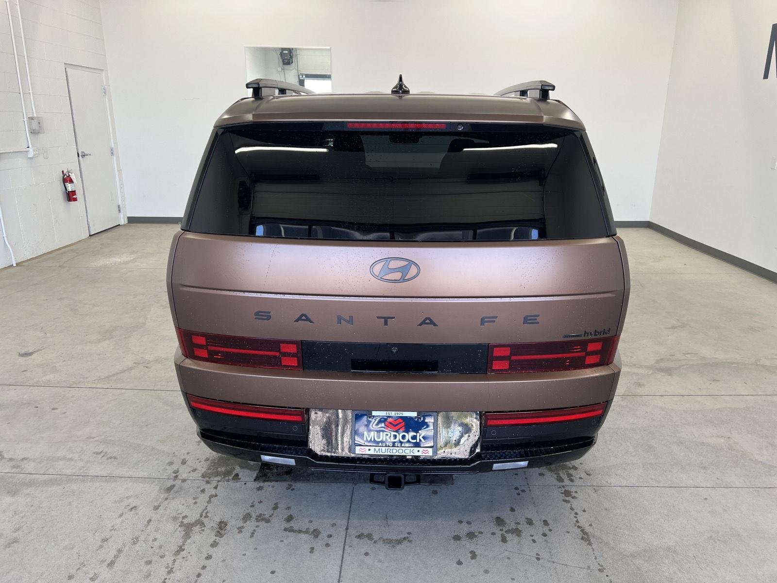 Certified Used 2025 Earthy Brass Matte Hyundai Calligraphy image 10