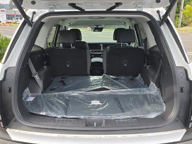 New 2026 White Pearl Hyundai SEL image 15