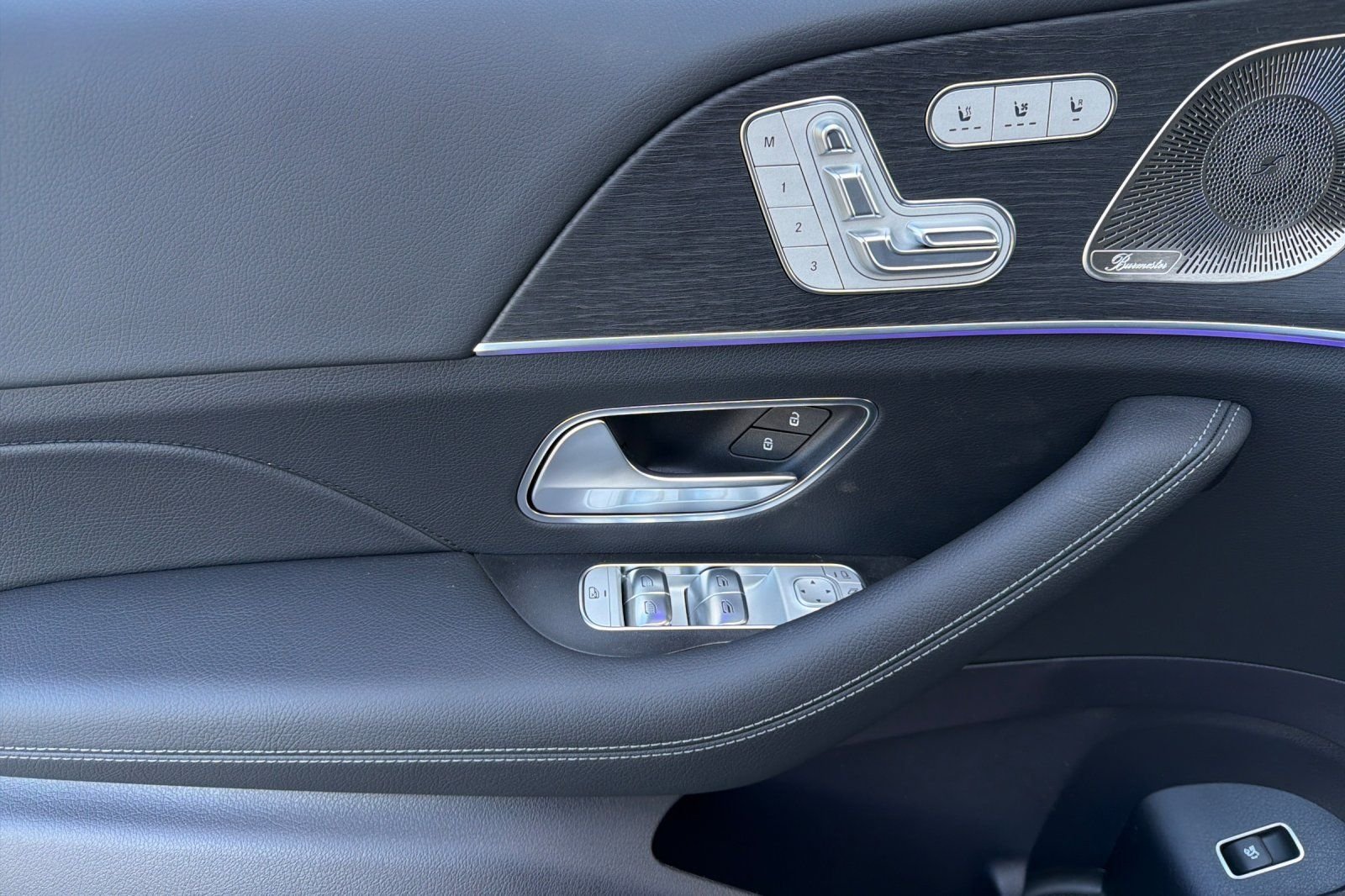 New 2026 Obsidian Black Metallic Mercedes-Benz GLS 450 image 25