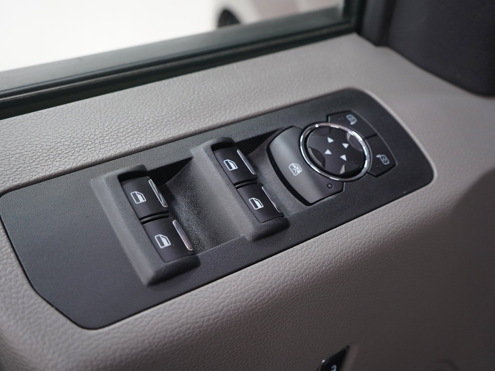 Used 2015  Ford XLT image 23