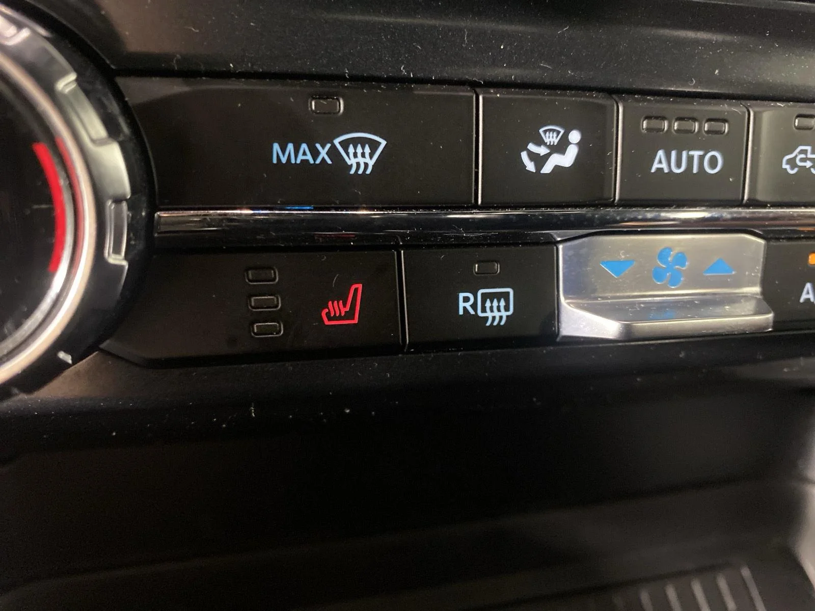 New 2026 Agate Black Metallic Ford XLT image 19