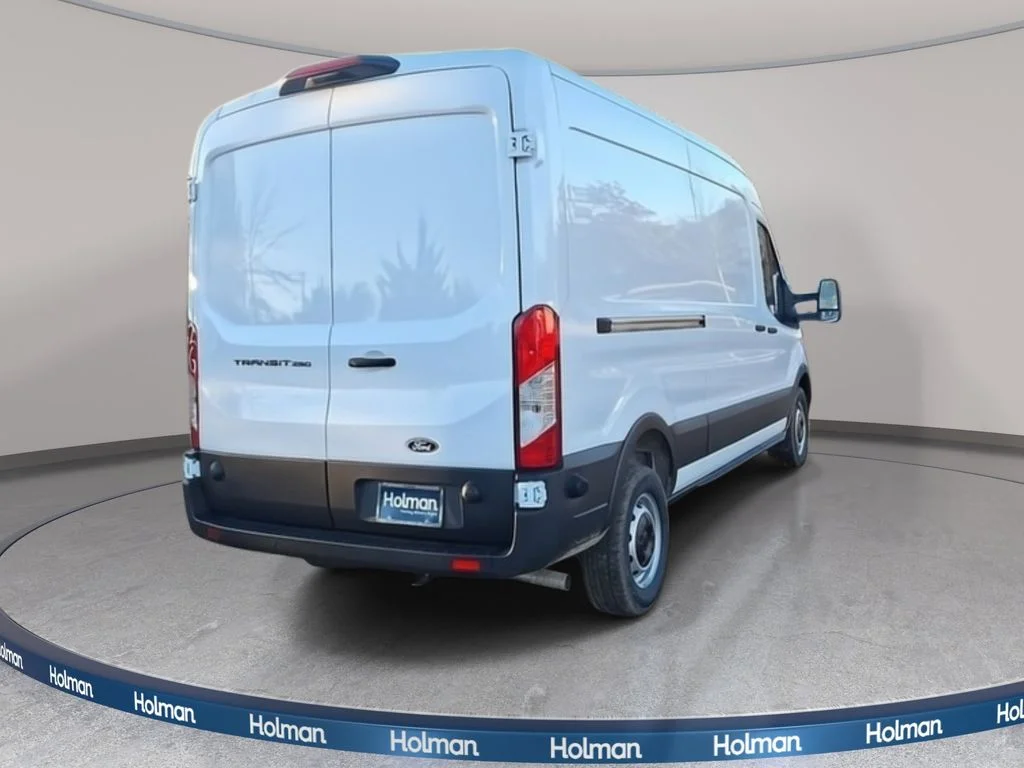 New 2026 Oxford White Ford Base image 4