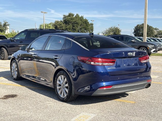 2018 Kia Optima S - Photo 6