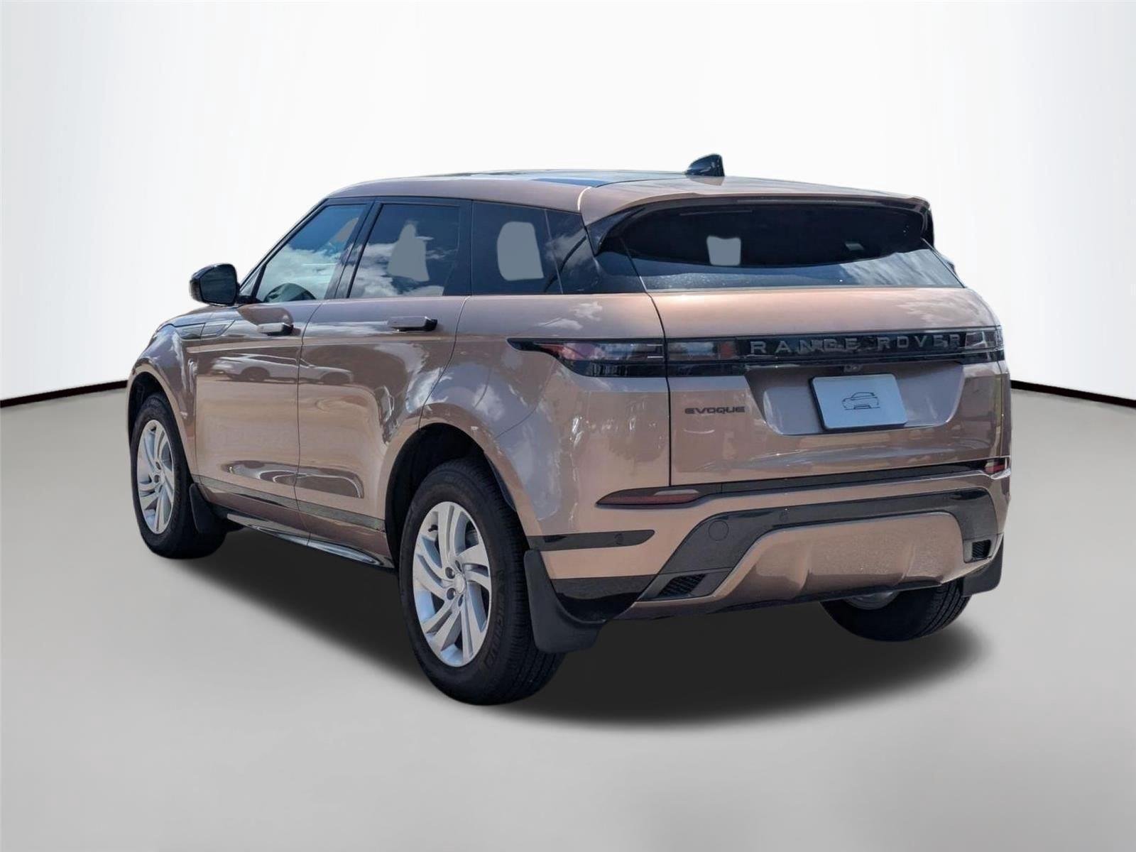 Used 2026 Corinthian Bronze Metallic Land Rover Dynamic SE image 7