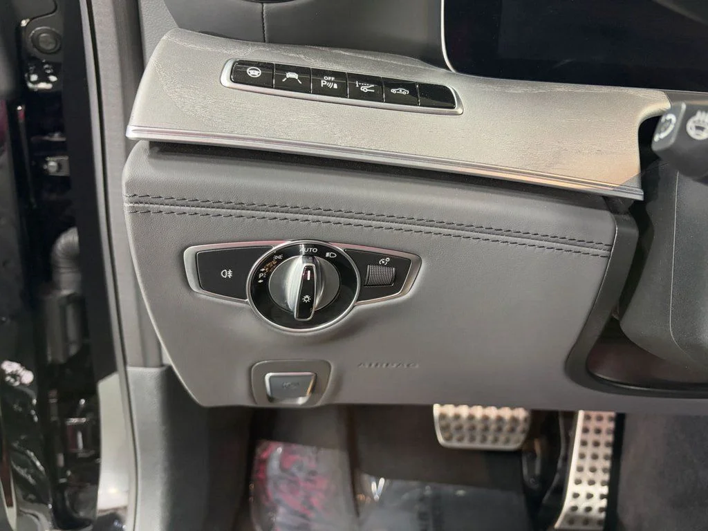 Used 2019 Obsidian Black Metallic Mercedes-Benz S image 11