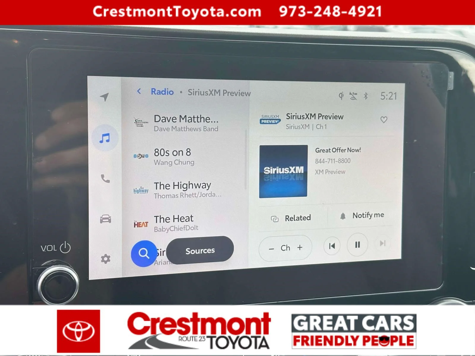 Used 2025 Heavy Metal Toyota XLE image 24