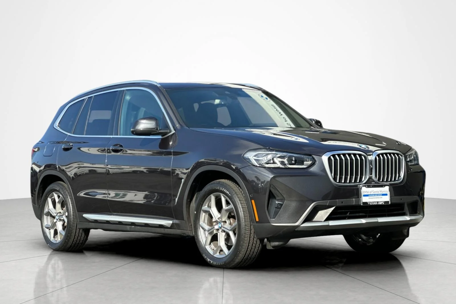 Used 2024 Dark Graphite Metallic BMW xDrive30i image 7
