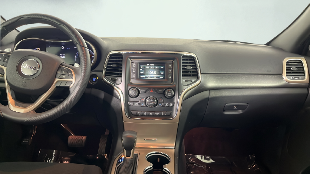 2017 Jeep Grand Cherokee Laredo - Photo 23