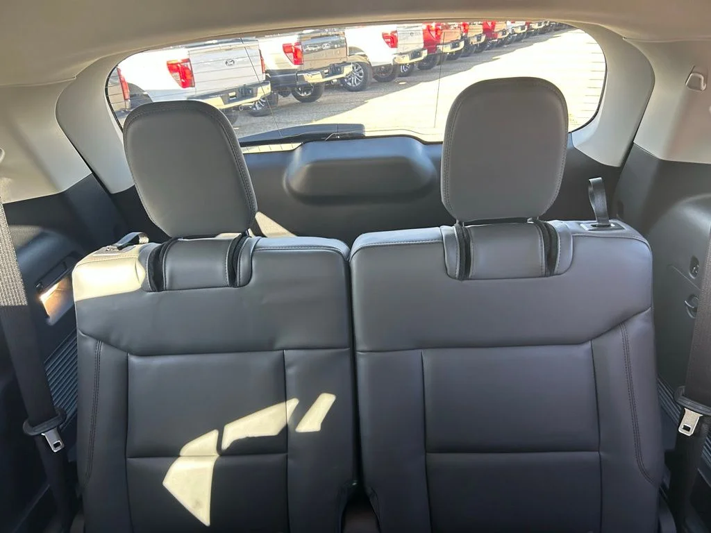 New 2026 Space White Metallic Ford Active image 12