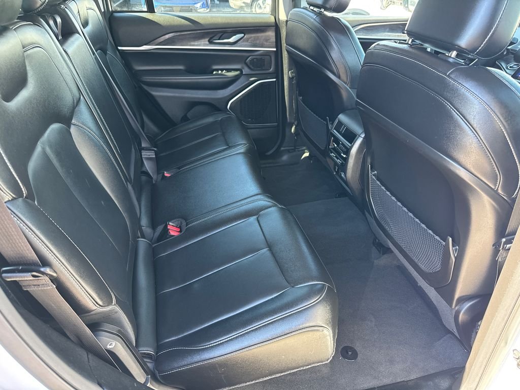 Certified Used 2022 White Jeep 4xe image 18