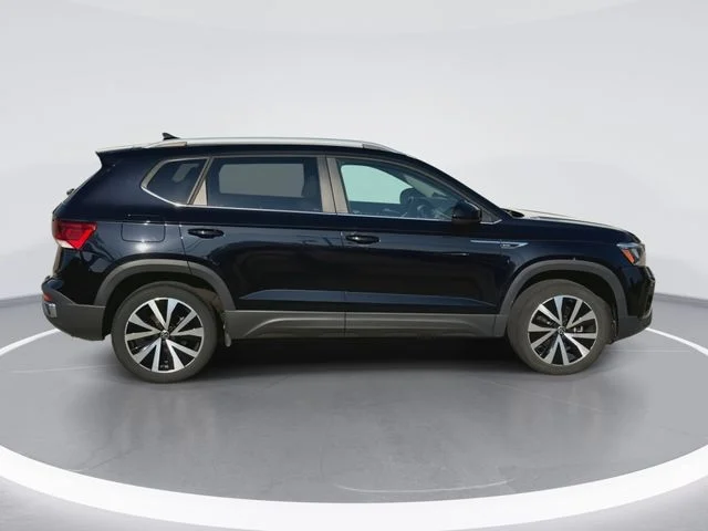 Used 2022  Volkswagen 1.5T SE image 10