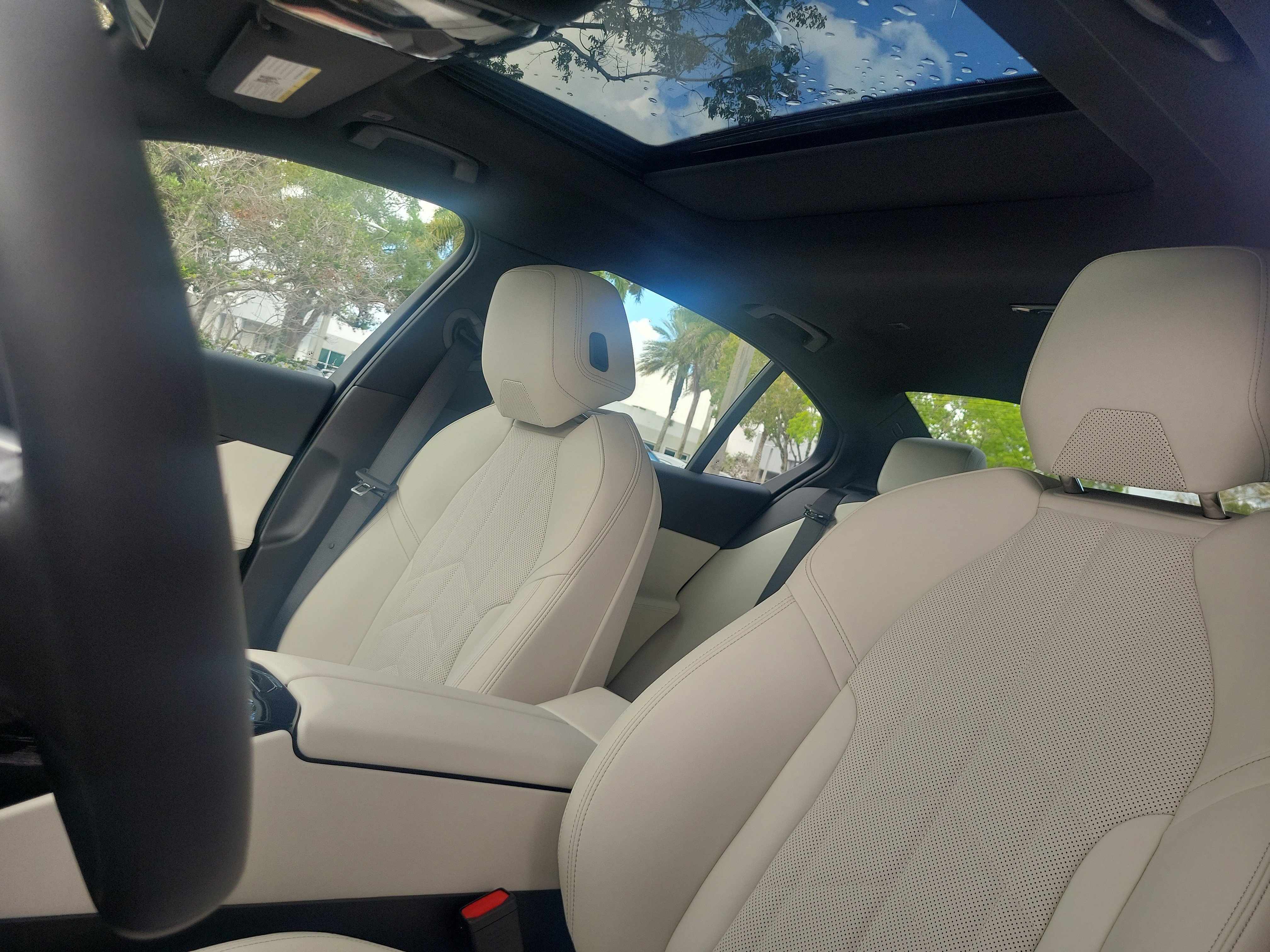 New 2026 Cape York Green Metallic BMW eDrive40 image 21