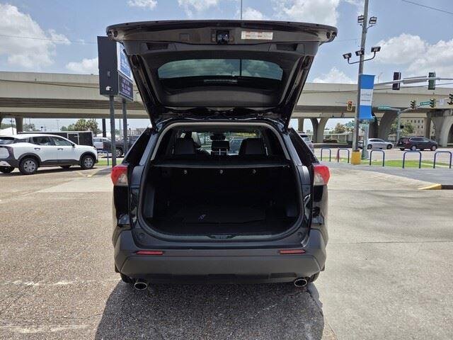 Used 2022 Midnight Black Metallic Toyota XLE Premium image 28