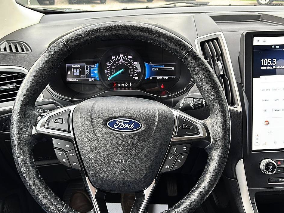 Used 2024 Gray Ford SEL image 18
