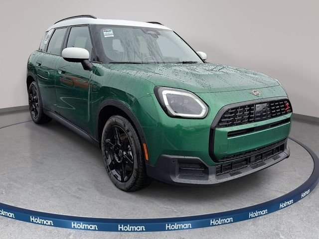 New 2027 Green MINI Signature Plus image 3