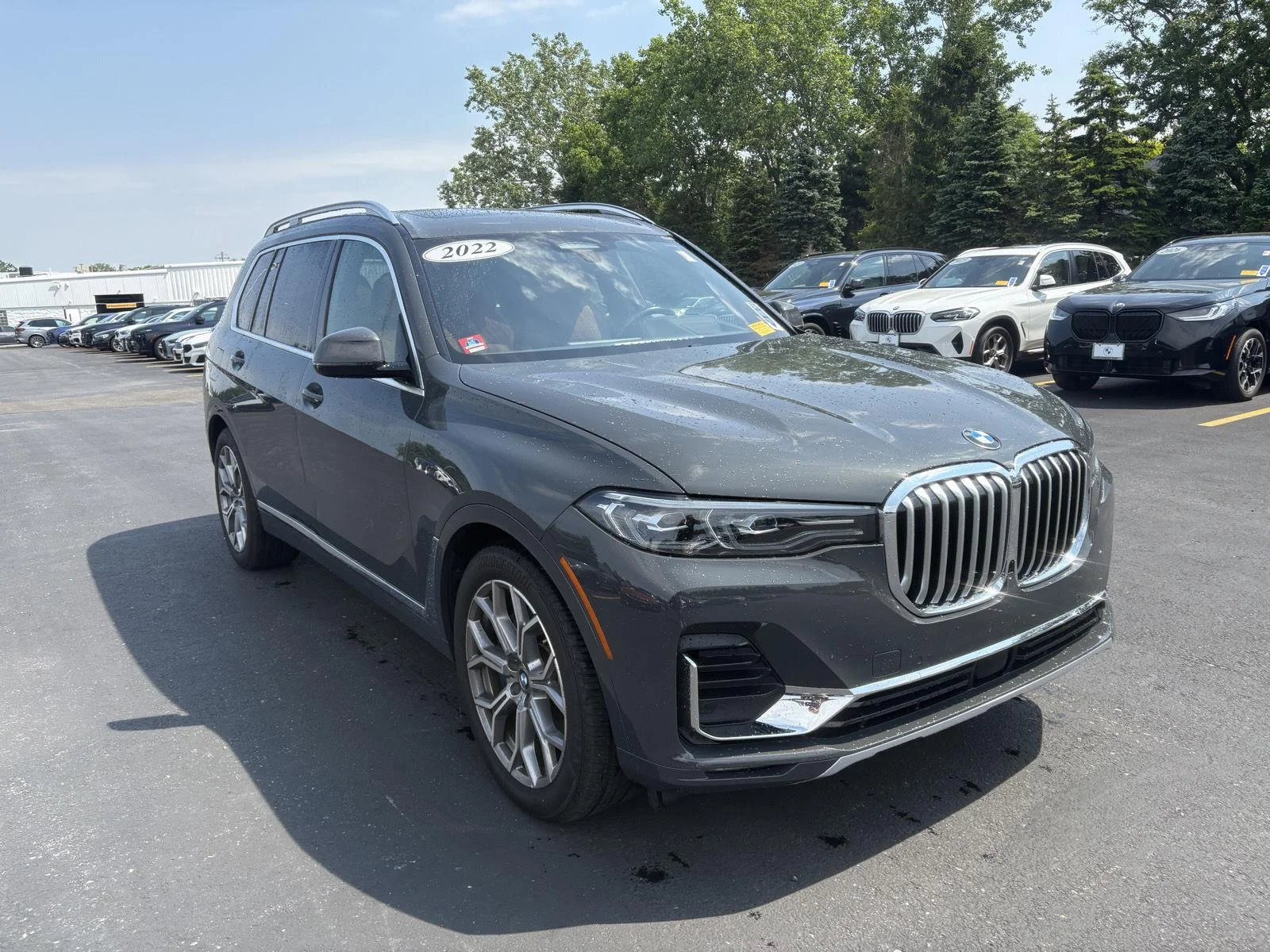 Used 2022 Dravit Grey Metallic BMW xDrive40i image 5