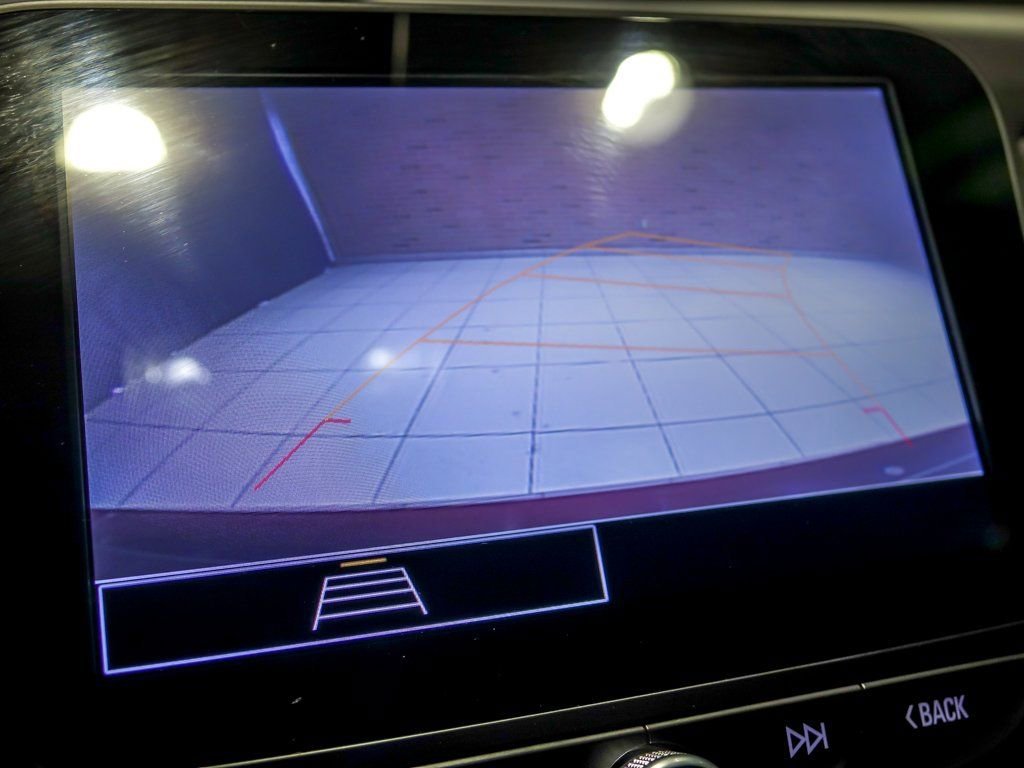 2022 CHEVROLET MALIBU - Image 22