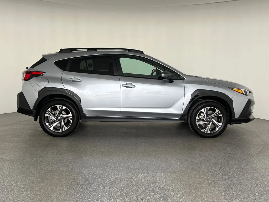 New 2026 ICE SILVER METALLIC Subaru Premium image 2