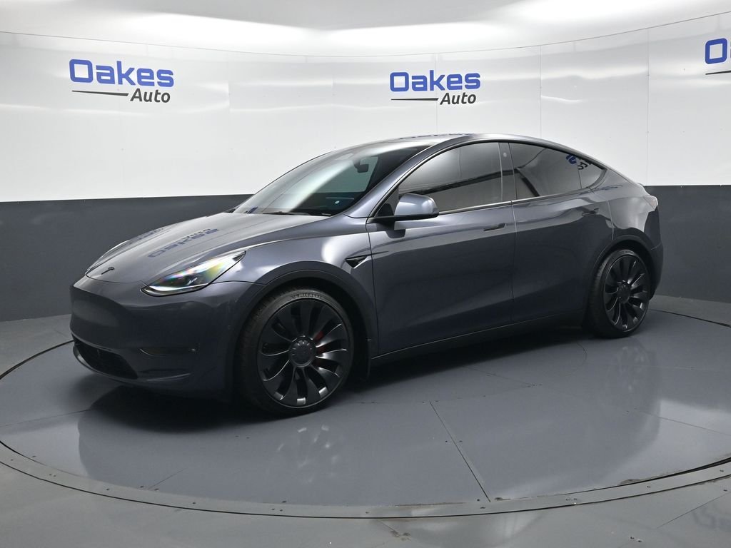 Used 2022 Midnight Silver Metallic Tesla Performance image 5