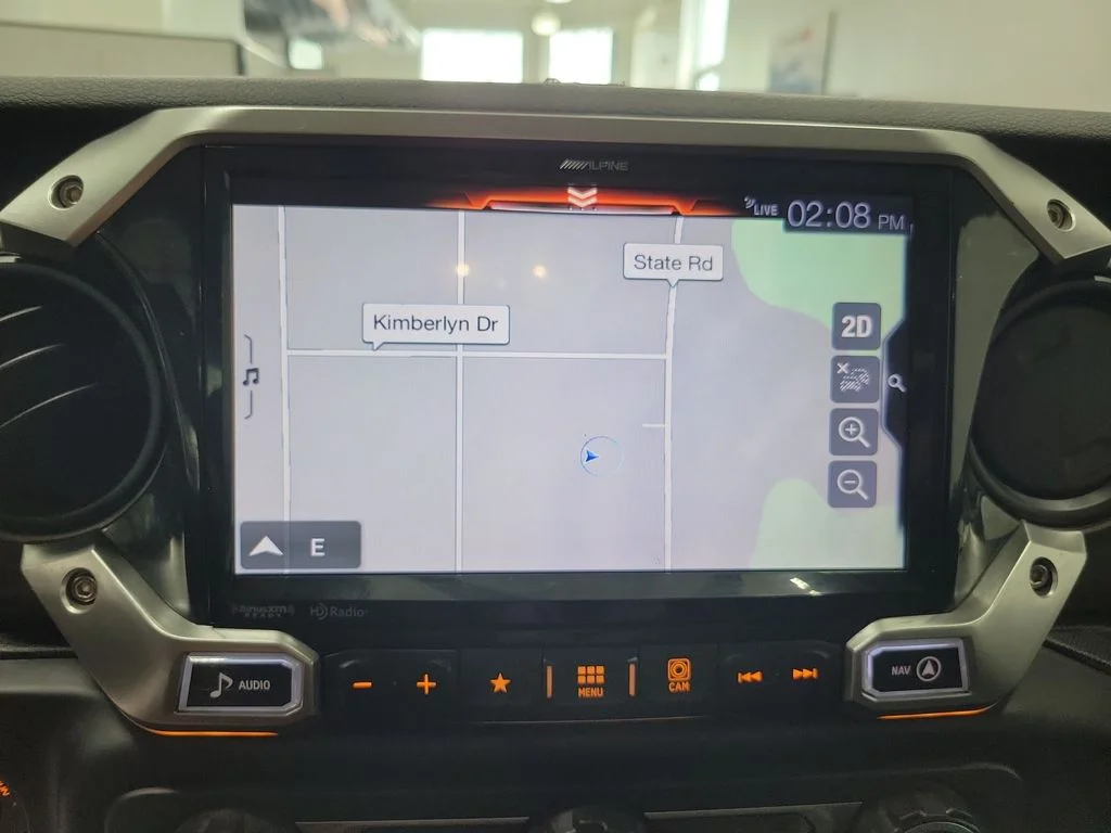 Used 2020 Silver Jeep Unlimited Sport S image 36