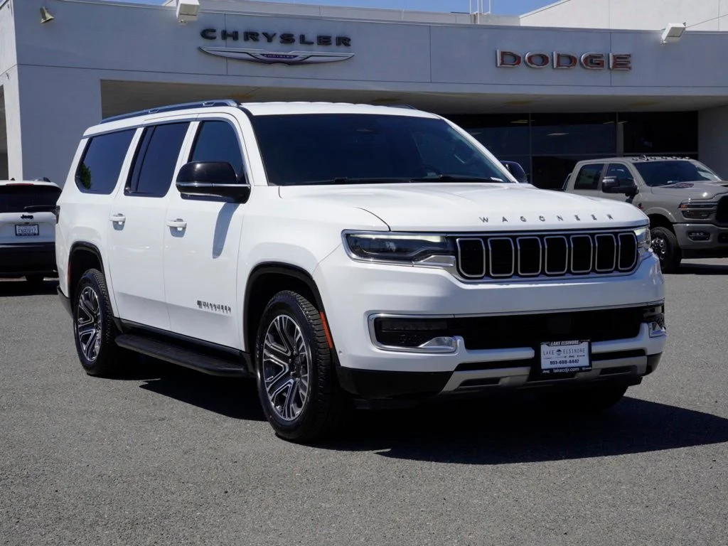 2024 Jeep Wagoneer L Series II 4WD's photo