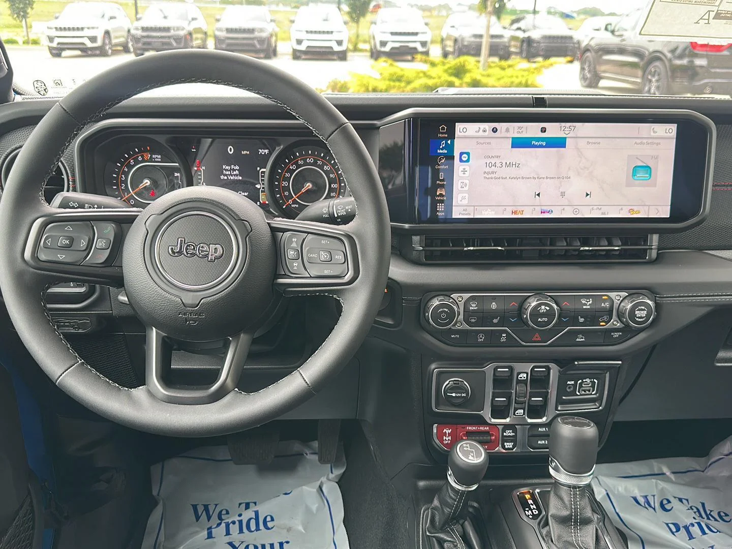 New 2026 Hydro Blue Pearlcoat Jeep Rubicon image 15