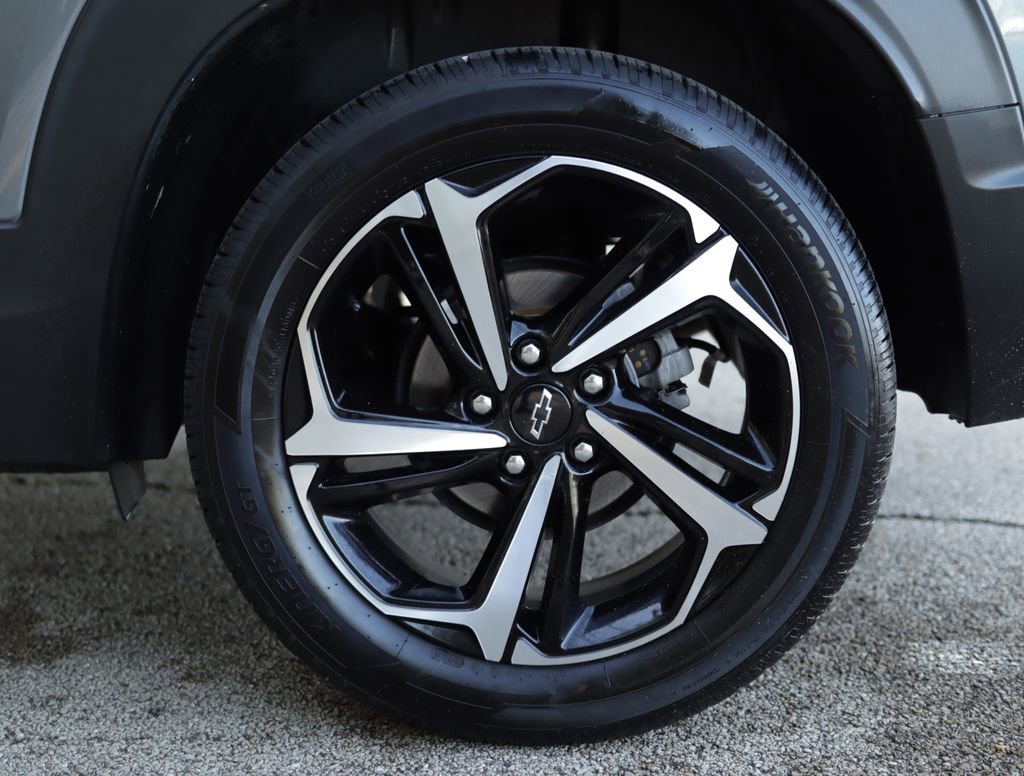 Used 2022 Satin Steel Metallic Chevrolet RS image 34