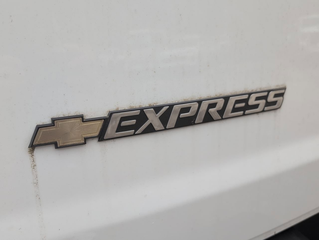 2025 Chevrolet Express Cargo Work Van - Photo 28