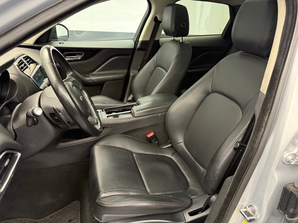 Used 2019 Silver Jaguar 25t Premium image 55