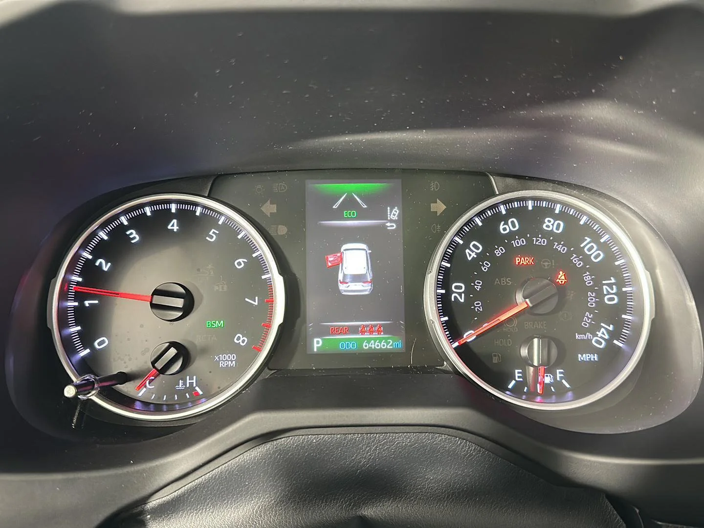 Used 2022 White Toyota XLE image 22