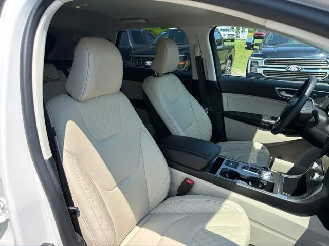 Used 2023 White Metallic Ford Titanium image 37