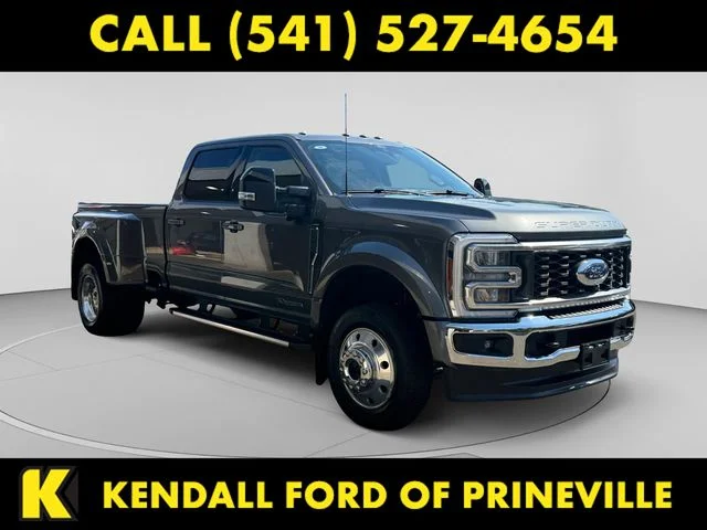 Used 2025 Gray Ford Lariat image 7