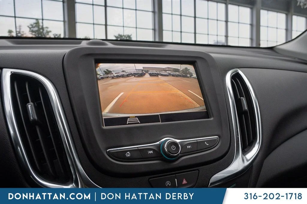 Used 2024 Gray Chevrolet LT image 8