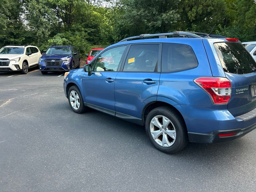Used 2015 Blue Subaru 2.5i Premium image 6