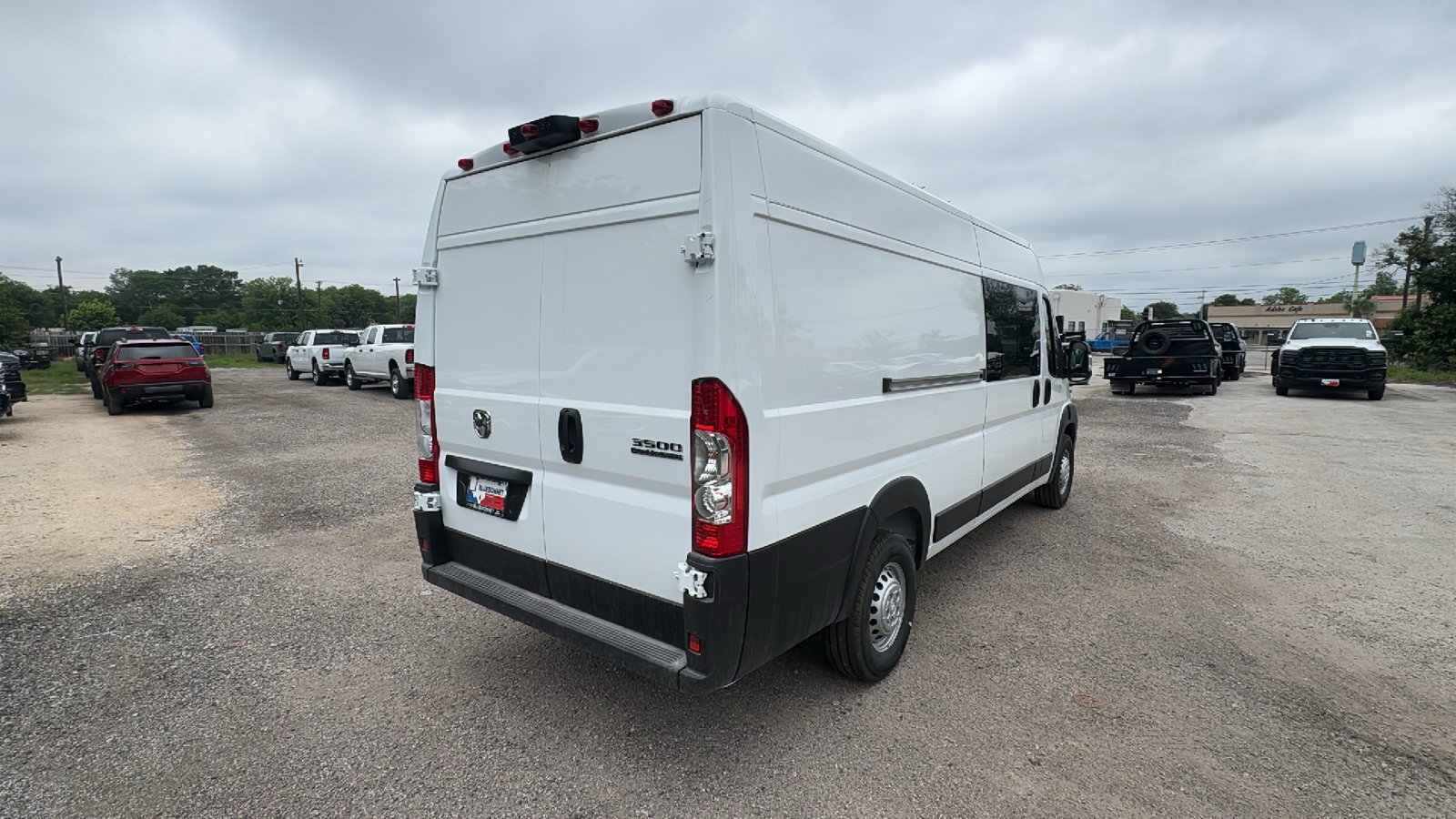 New 2026 Bright White Clear-Coat Exterior Paint RAM Tradesman image 5