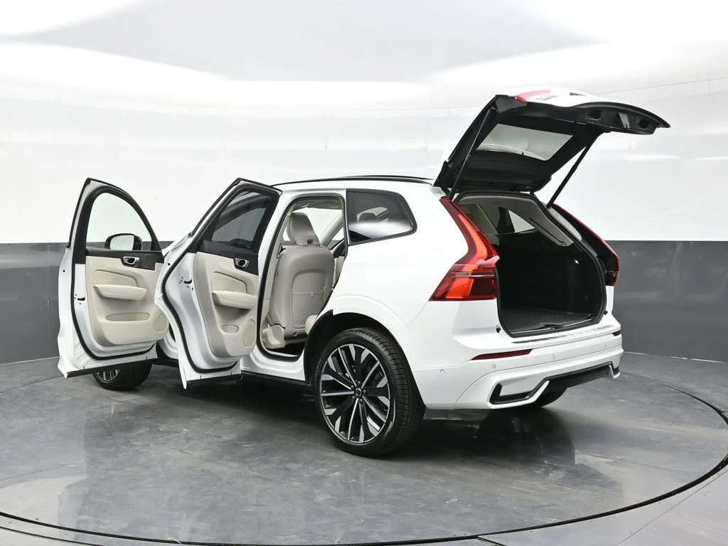 Used 2026 Crystal White Volvo Ultra image 47