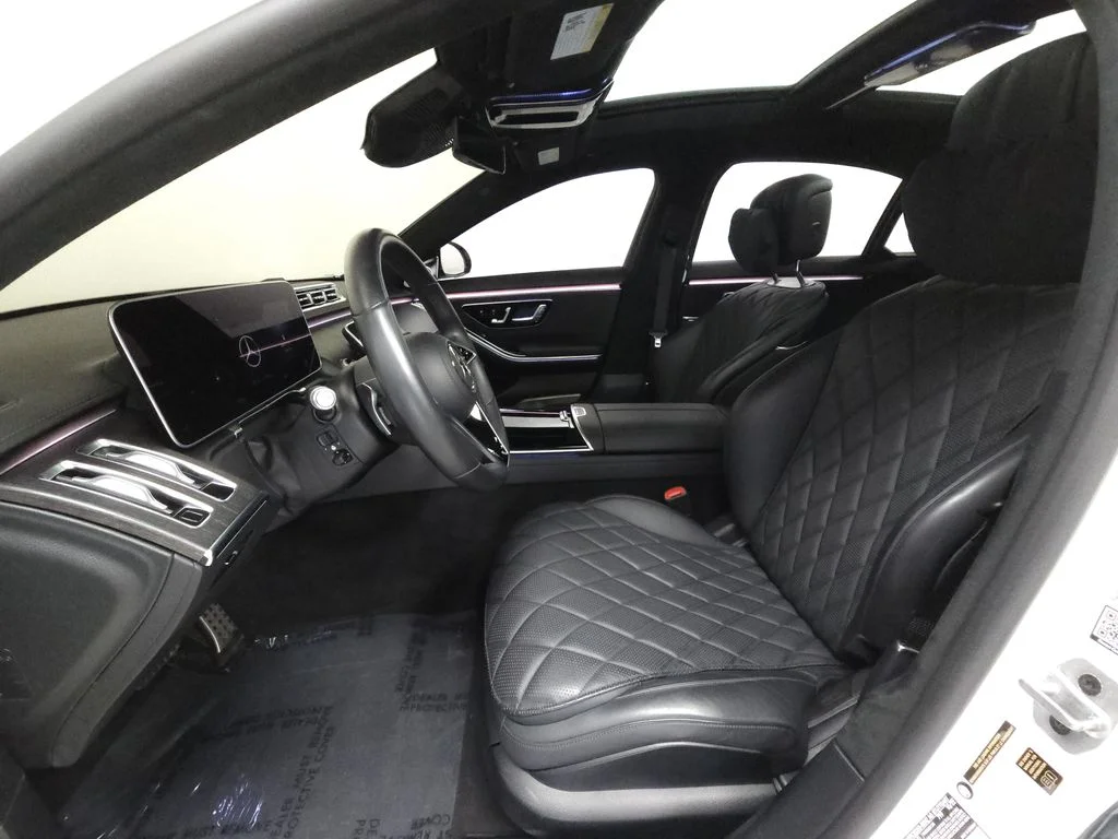 Used 2023 MANUFAKTUR Diamond White Mercedes-Benz S 580 image 8