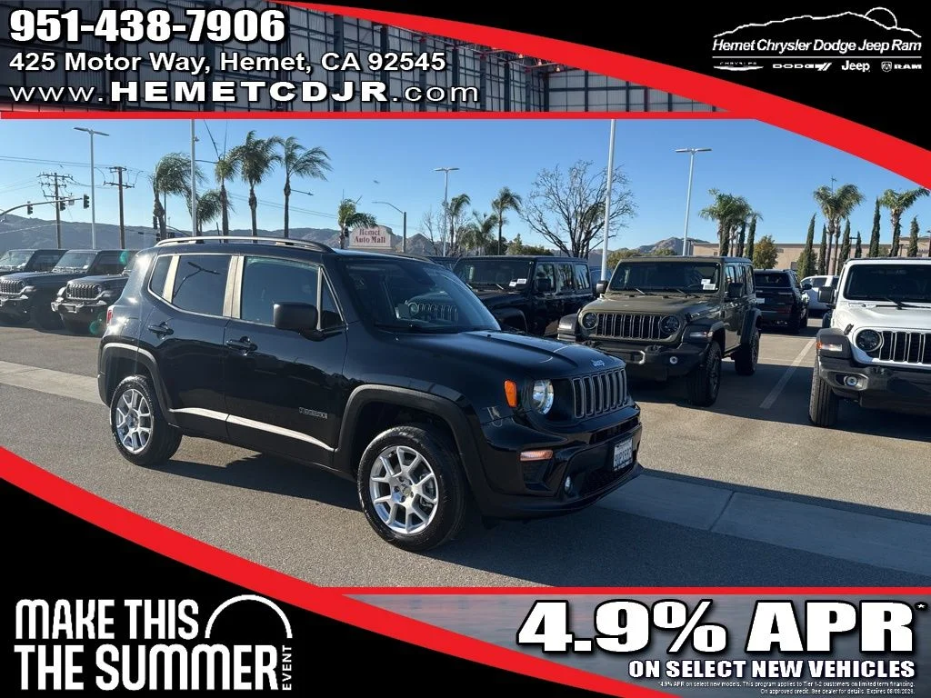 Used 2023 Black Jeep Latitude image 1