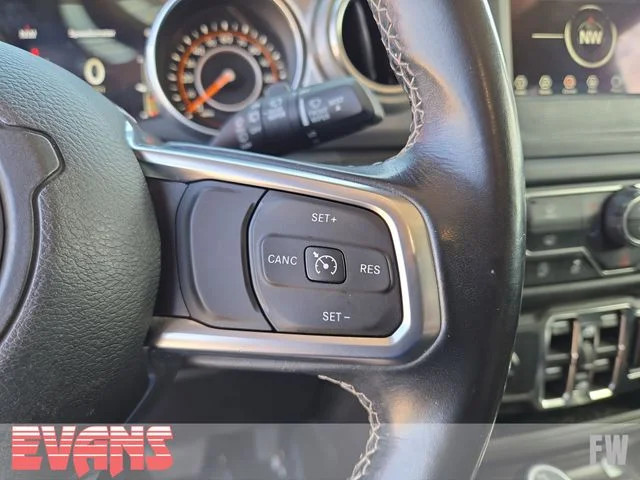 Used 2019 Red Jeep Unlimited Sahara image 15