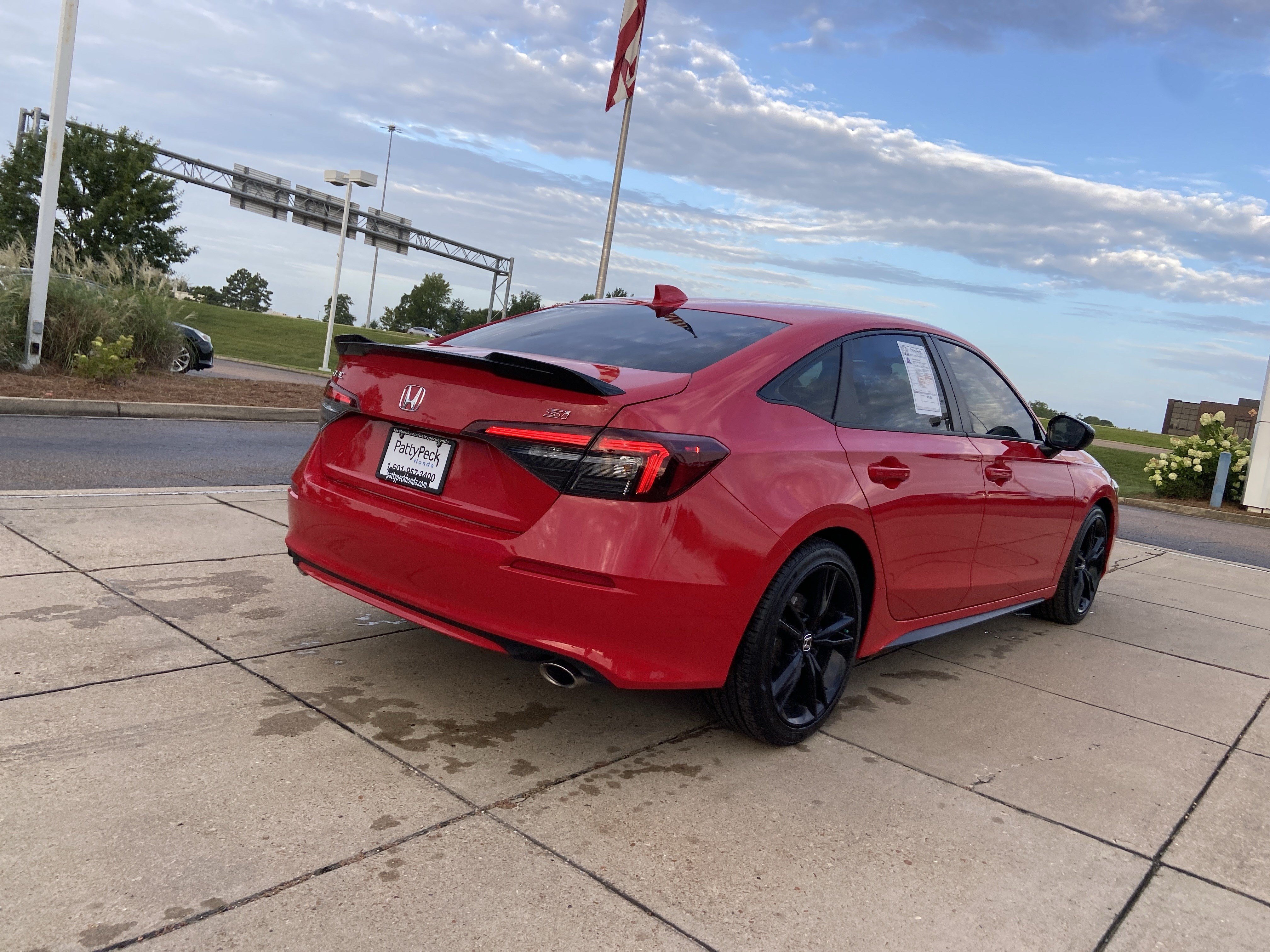 Used 2025 Rallye Red Honda  image 11