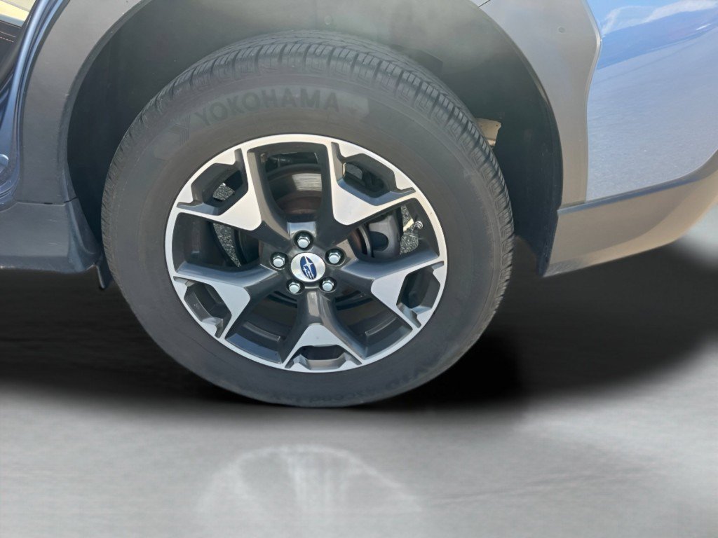 Used 2018 Quartz Blue Pearl Subaru 2.0i Premium image 16