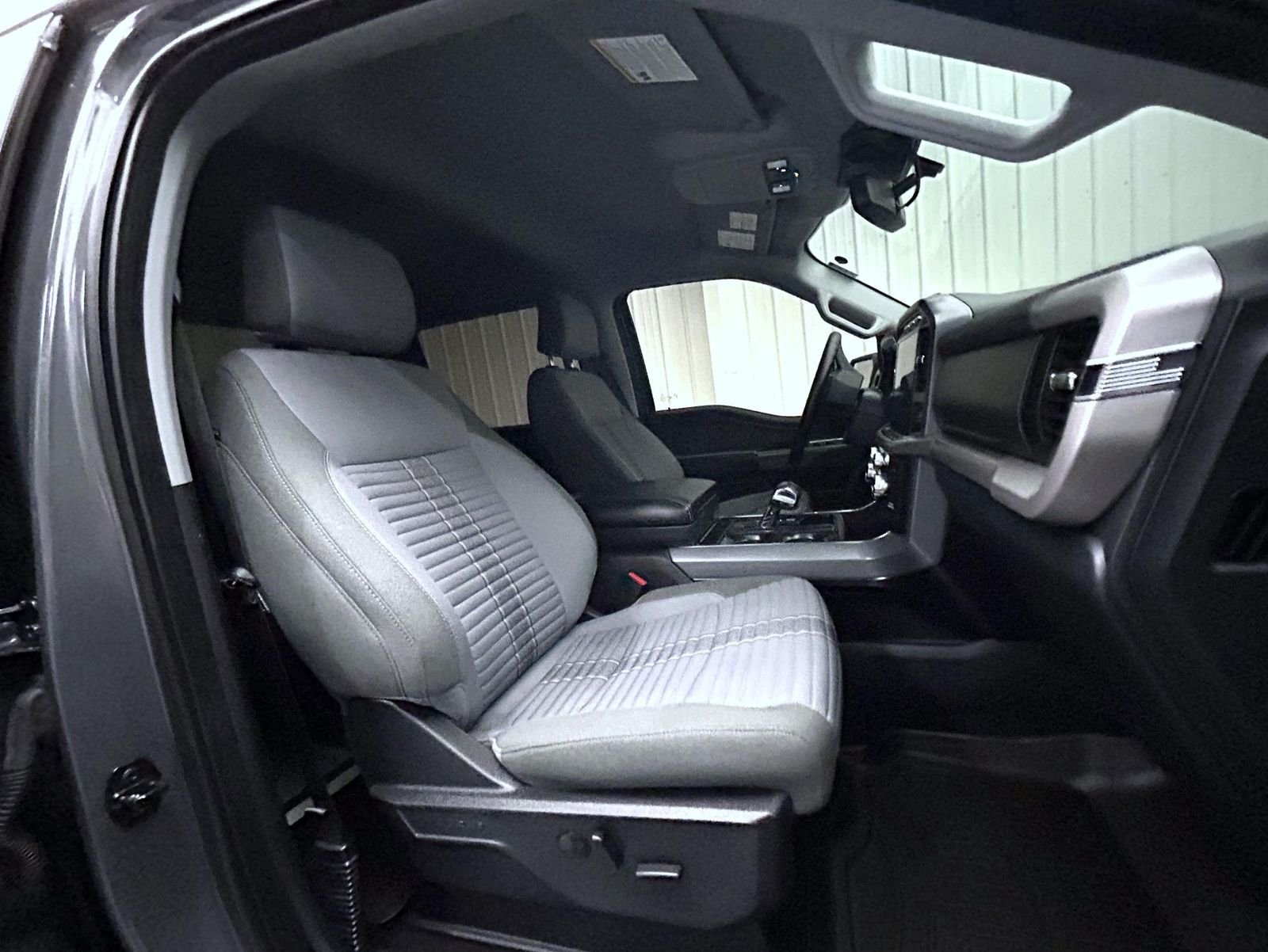Used 2023 Blue Ford XLT image 15