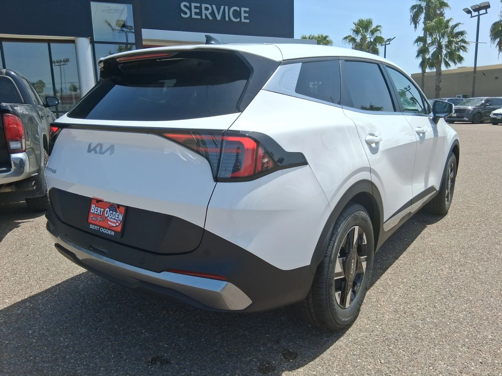 New 2026 White Kia LX image 4